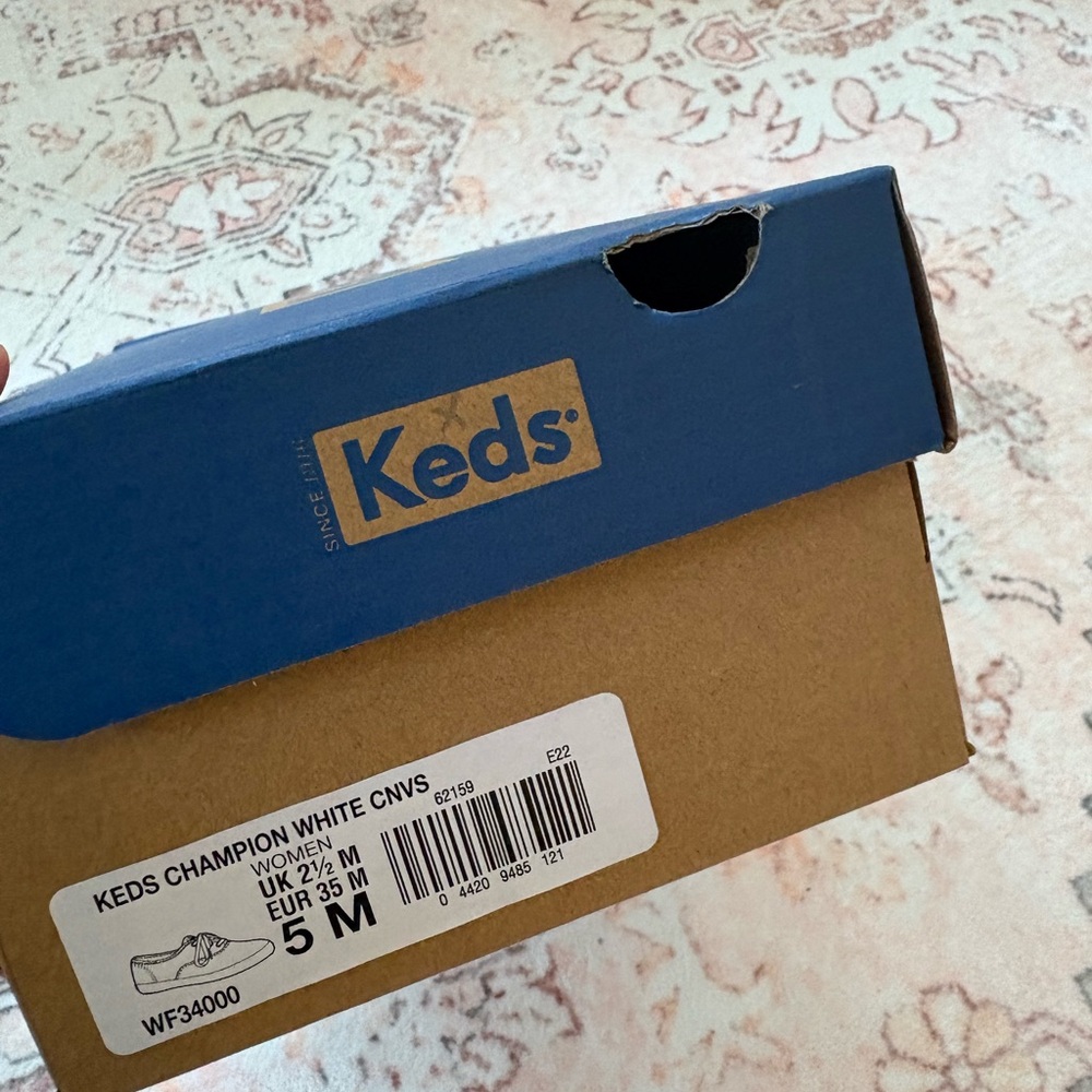 NIB$55 Keds Champion Originals Lace Up sz 5, White canvas - Picture 6 of 6